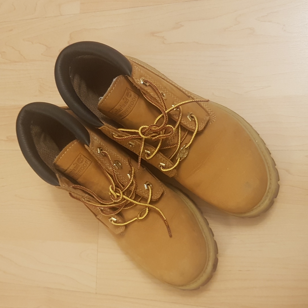 Women's Tan/Brown Timberlands Size 8